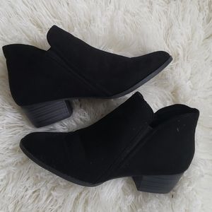 Black Booties / Ankle boots